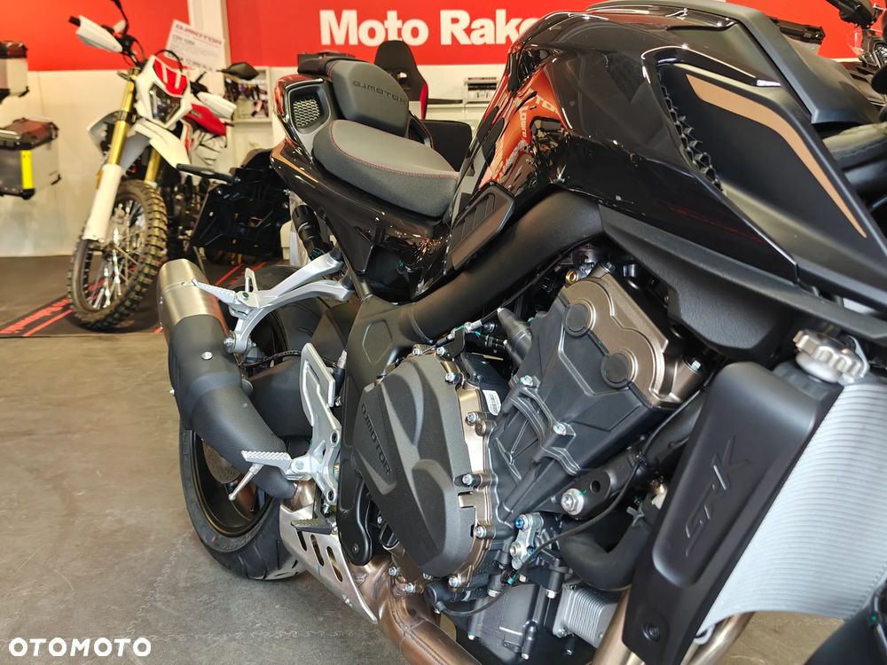 QJMOTOR SRK 800 - 6