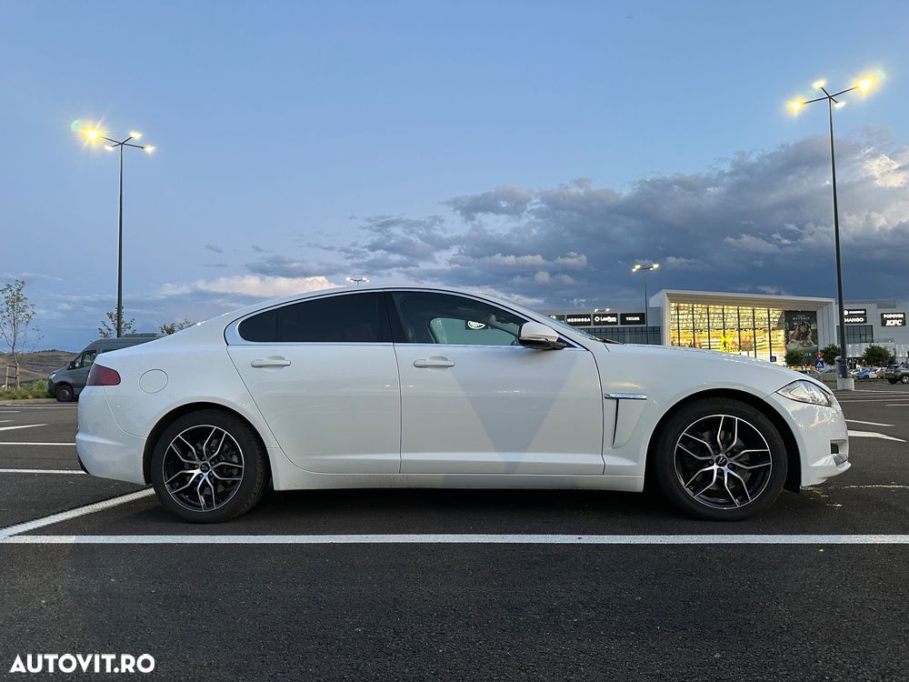 Jaguar XF 2.2D Luxury - 2