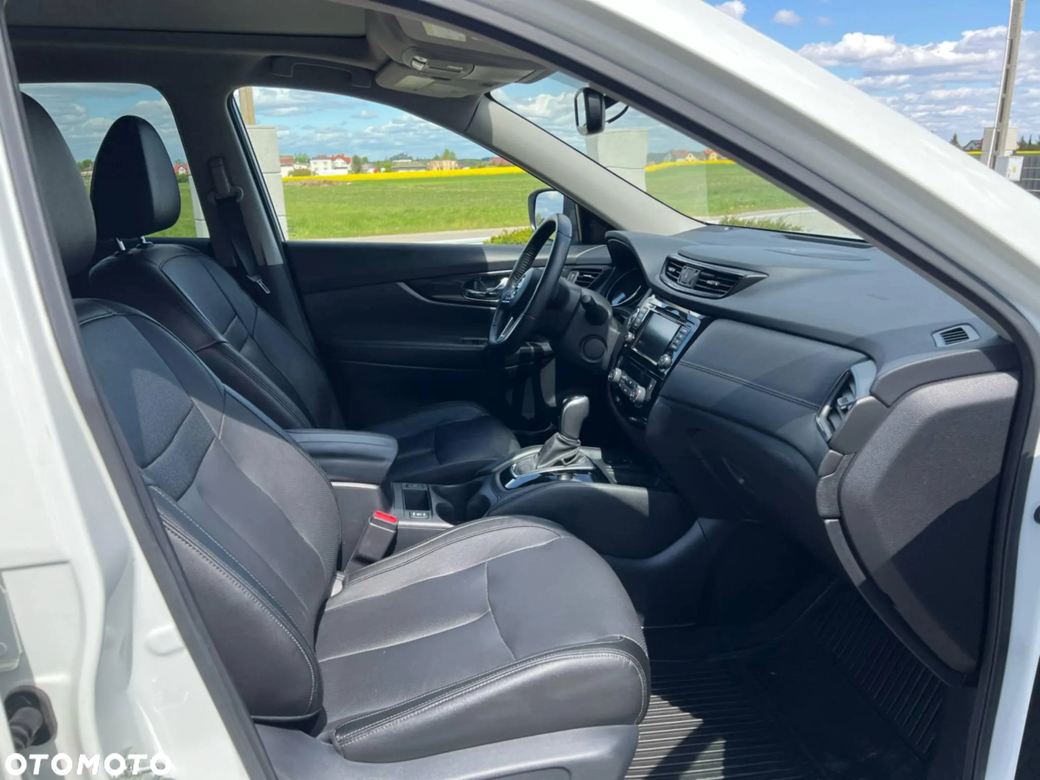 Nissan Rogue - 9