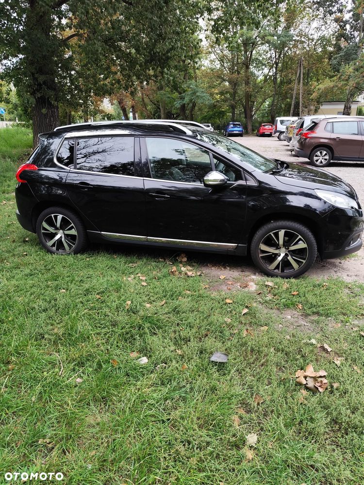 Peugeot 2008 1.6 e-HDi Allure S&S - 3