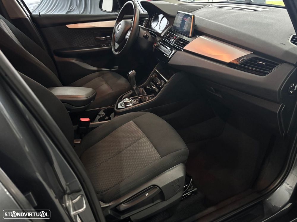 BMW 216 Active Tourer d Advantage - 12