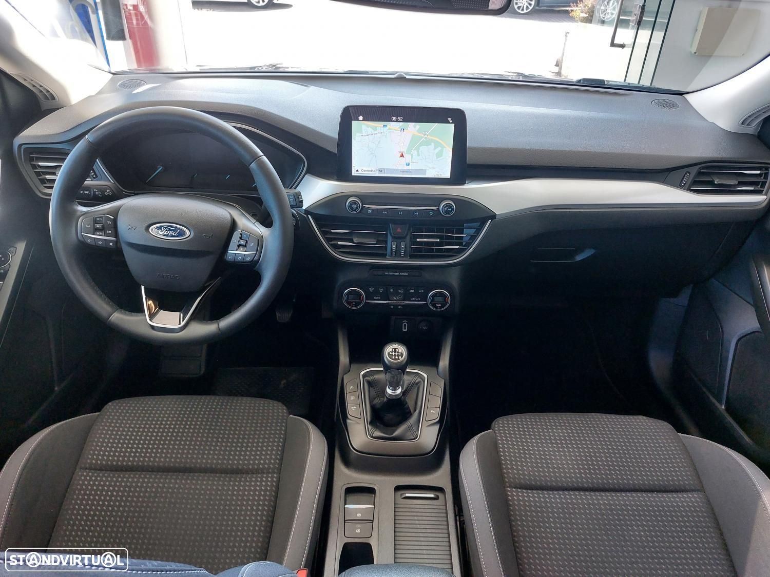 Ford Focus 1.5 TDCi EcoBlue Business - 39