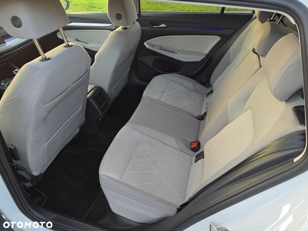 Volkswagen Golf - 21