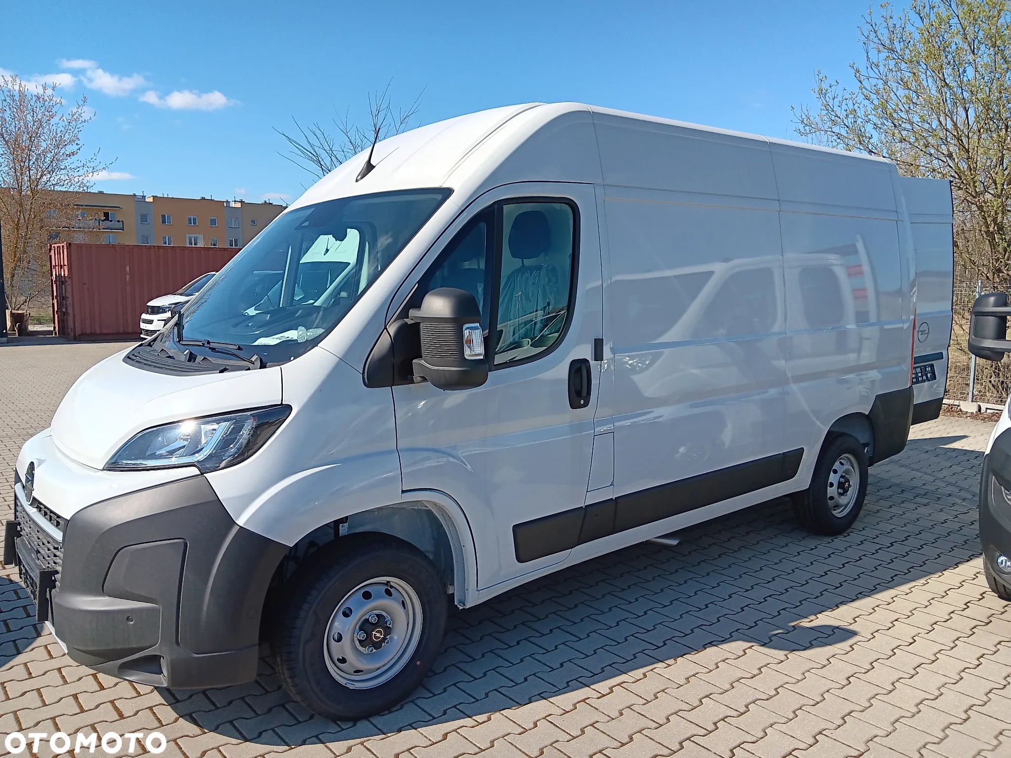 Opel Movano Furgon L2H2 - 1