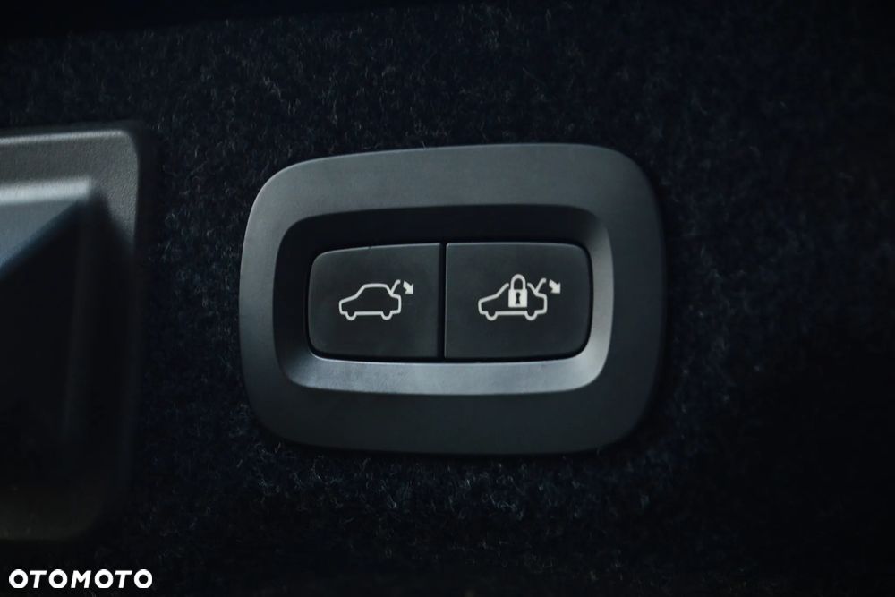 Volvo S90 D5 SCR AWD Inscription - 31