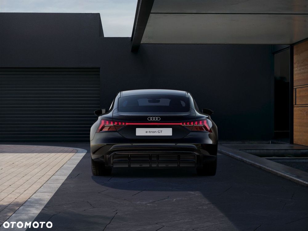 Audi e-tron GT - 4