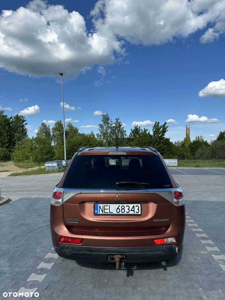 Mitsubishi Outlander - 6