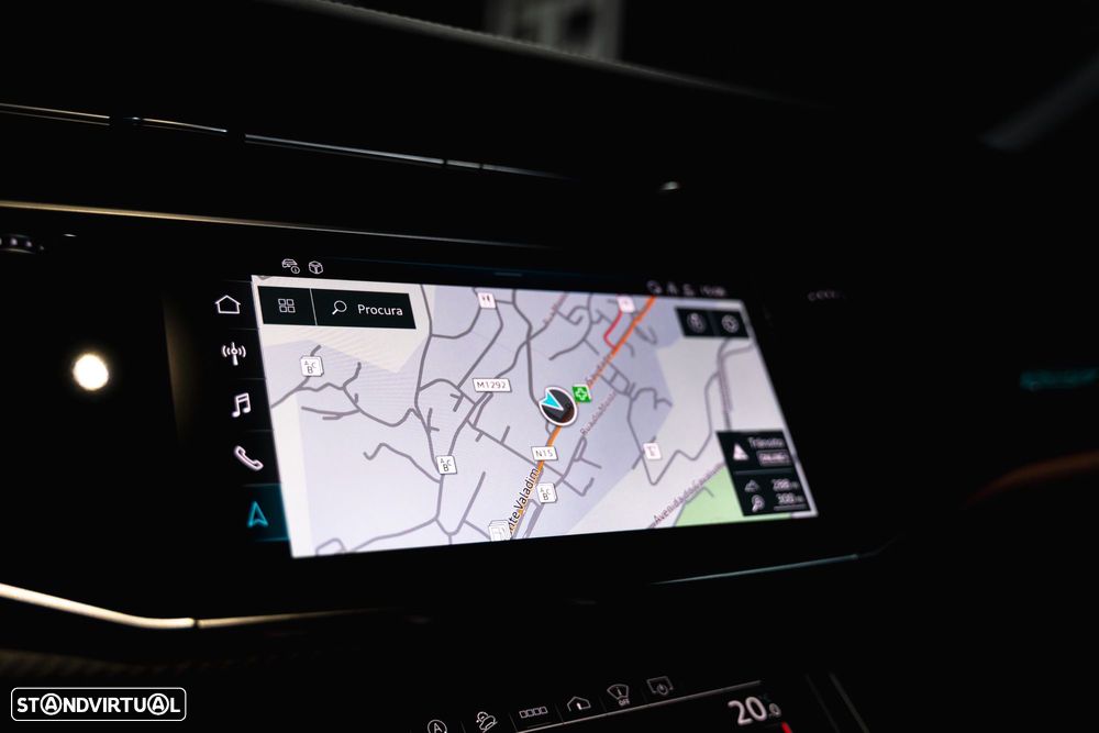 Audi RS Q8 4.0 TFSI quattro Tiptronic - 15