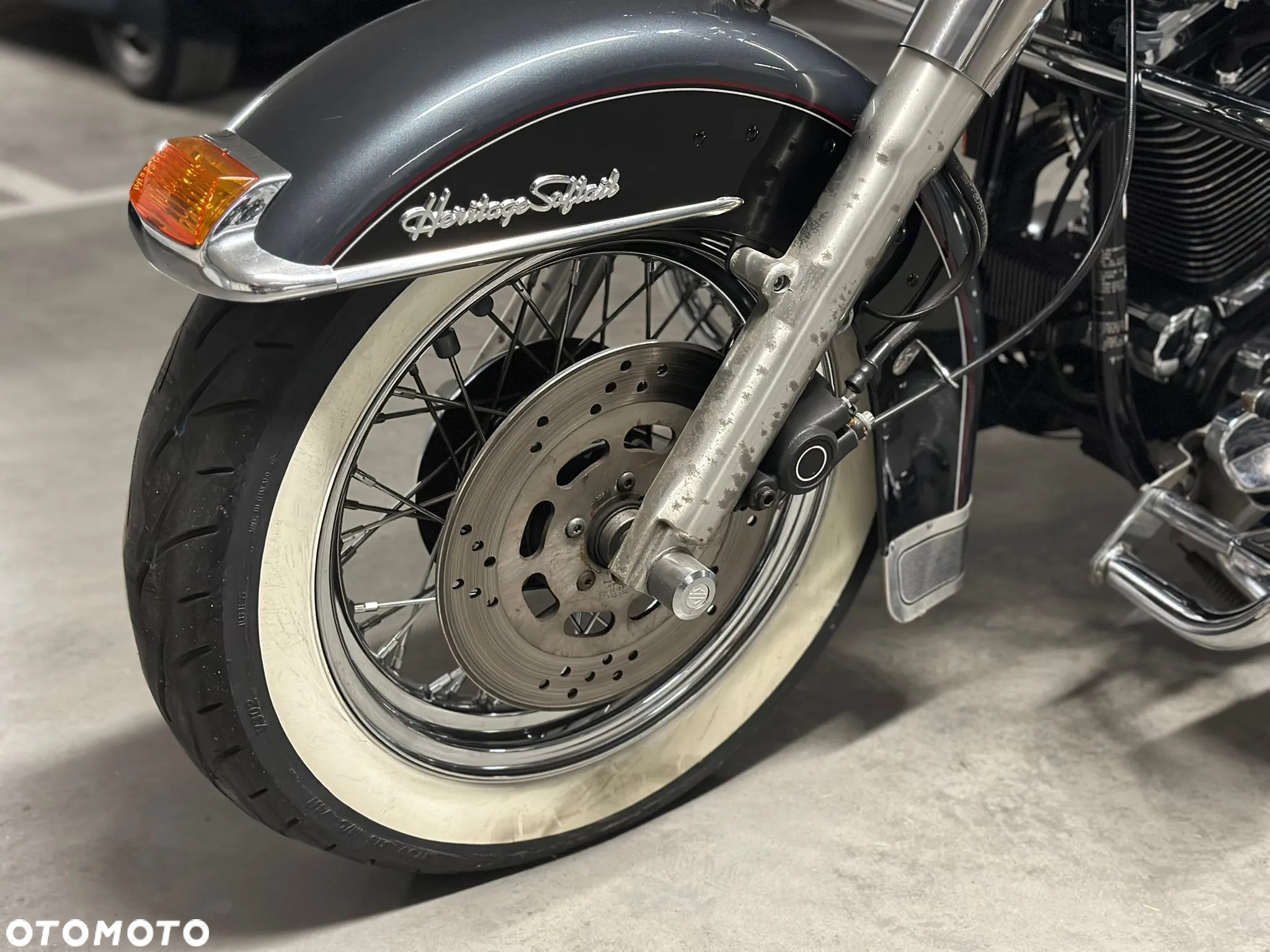 Harley-Davidson Softail Heritage Classic - 13