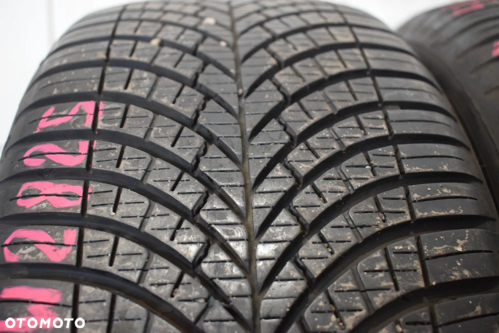R17 215/50 Goodyear Vector 4 Seasons GEN-3 2024r Cena za parę - 2