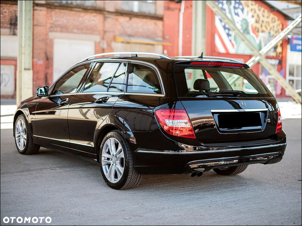 Mercedes-Benz Klasa C 180 BlueEFFICIENCY 7G-TRONIC Avantgarde - 9