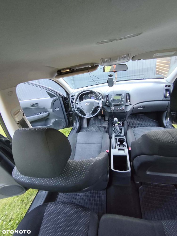 Hyundai i30 1.6 CRDi Classic - 4