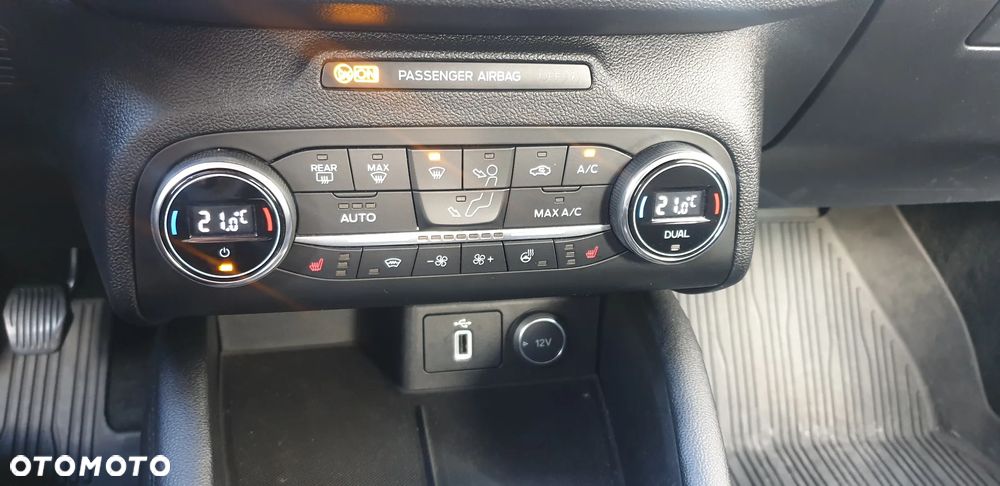 Ford Focus 1.0 EcoBoost Titanium ASS - 13