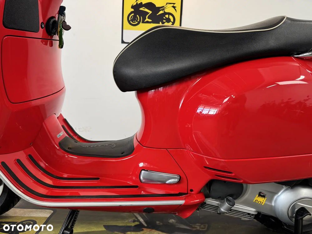 Piaggio Vespa - 23