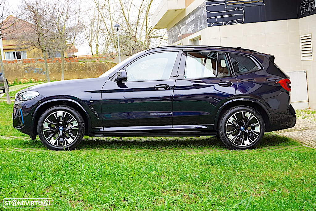 BMW iX3 M Sport Inspiring - 4