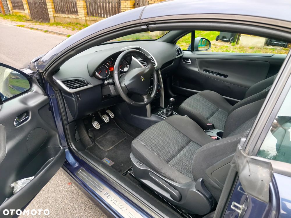 Peugeot 207 - 18