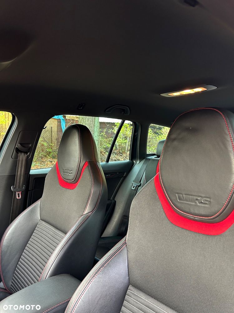 Skoda Octavia ver-2-0-tdi-4x4-rs-challenge-dsg - 13