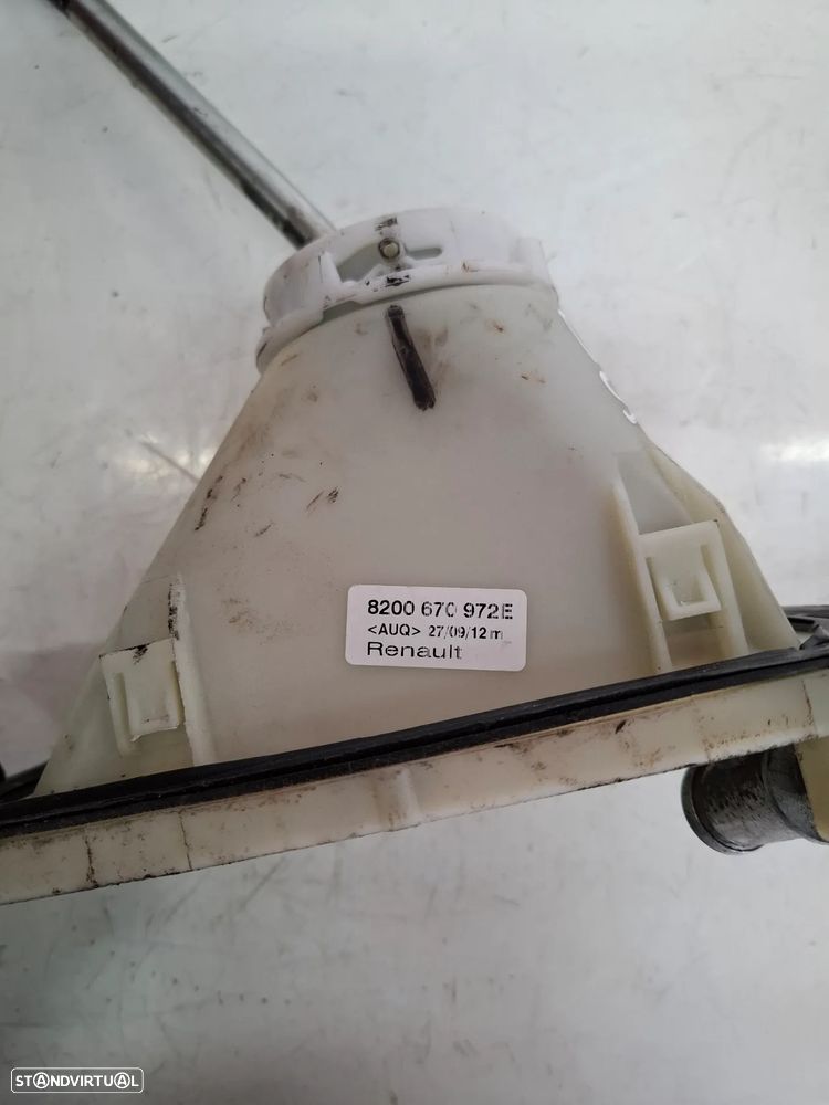 Seletor da Caixa Dacia Sandero - 3