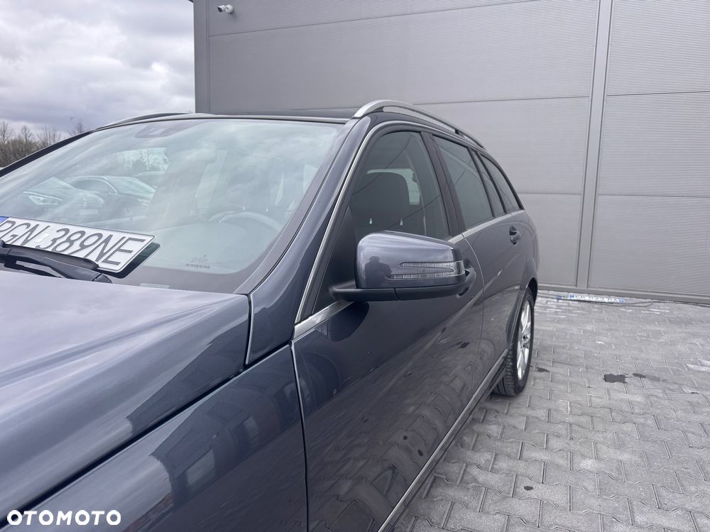 Mercedes-Benz Klasa C 200 CDI DPF (BlueEFFICIENCY) Elegance - 5