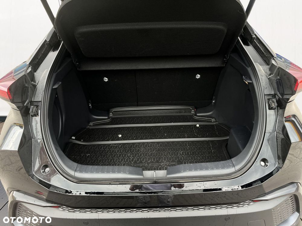 Toyota C-HR - 14