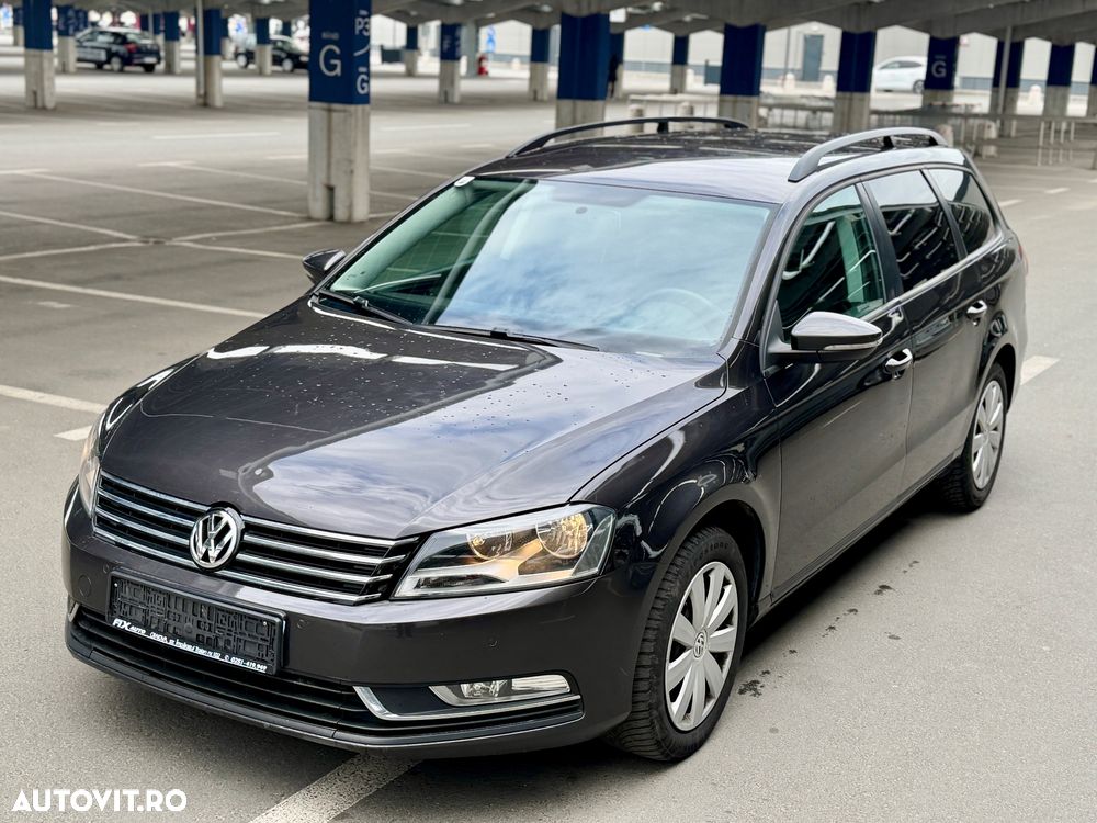 Volkswagen Passat 1.6 TDI DPF BlueMotion Technology Comfortline - 2
