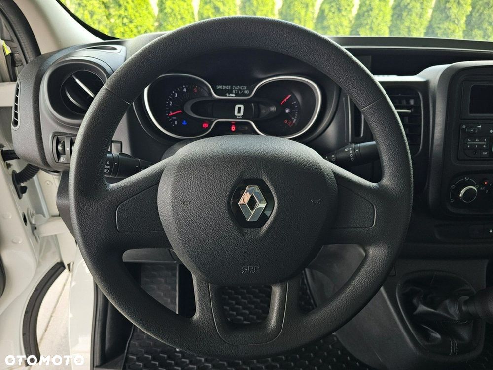Renault Trafic - 16