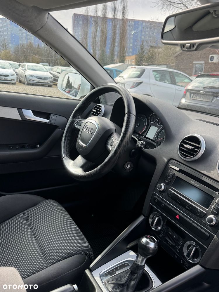 Audi A3 Sportback 1.4 TFSI S tronic Ambiente - 16