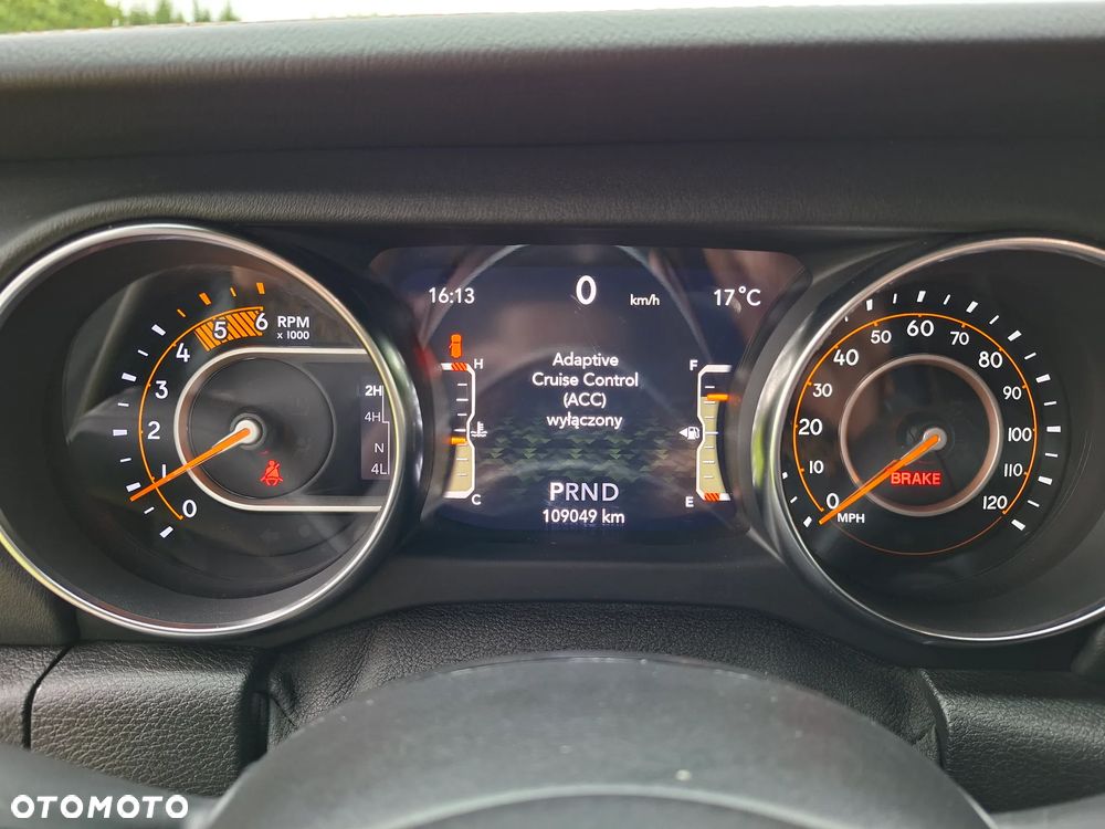Jeep Wrangler - 24