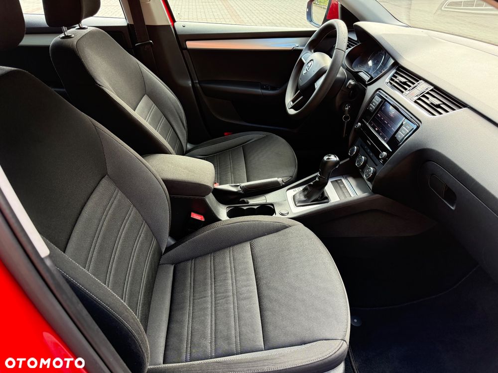 Skoda Octavia 1.6 TDI DSG Ambition - 16