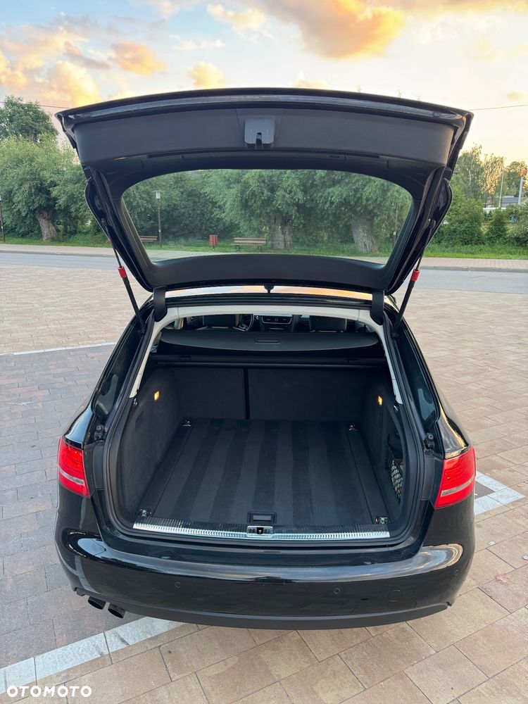 Audi A4 Avant - 4