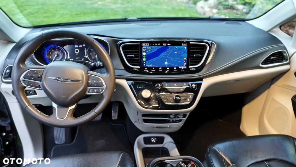 Chrysler Pacifica - 6