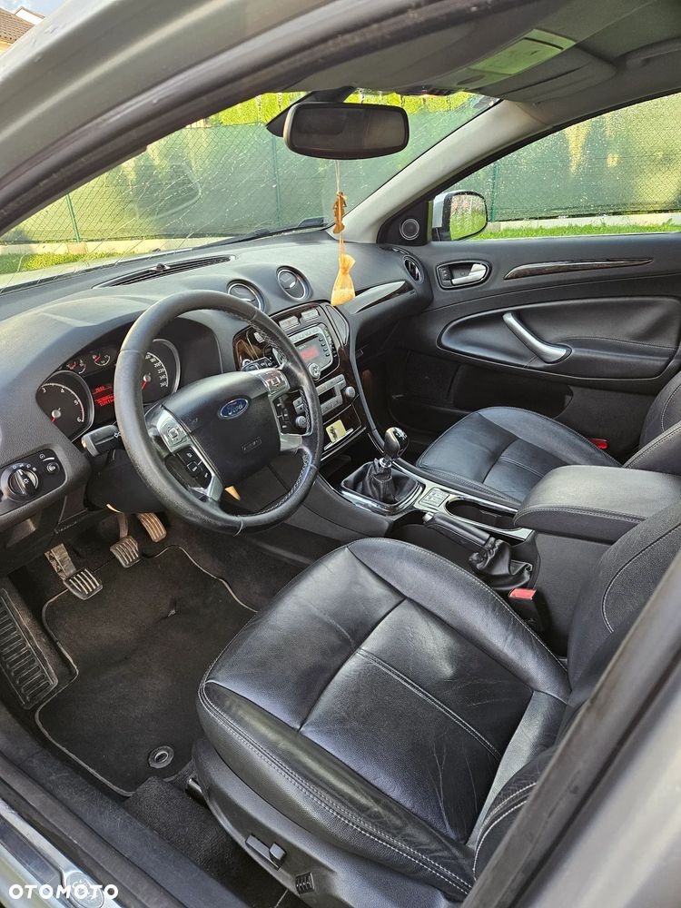 Ford Mondeo 2.0 TDCi Ghia X - 4