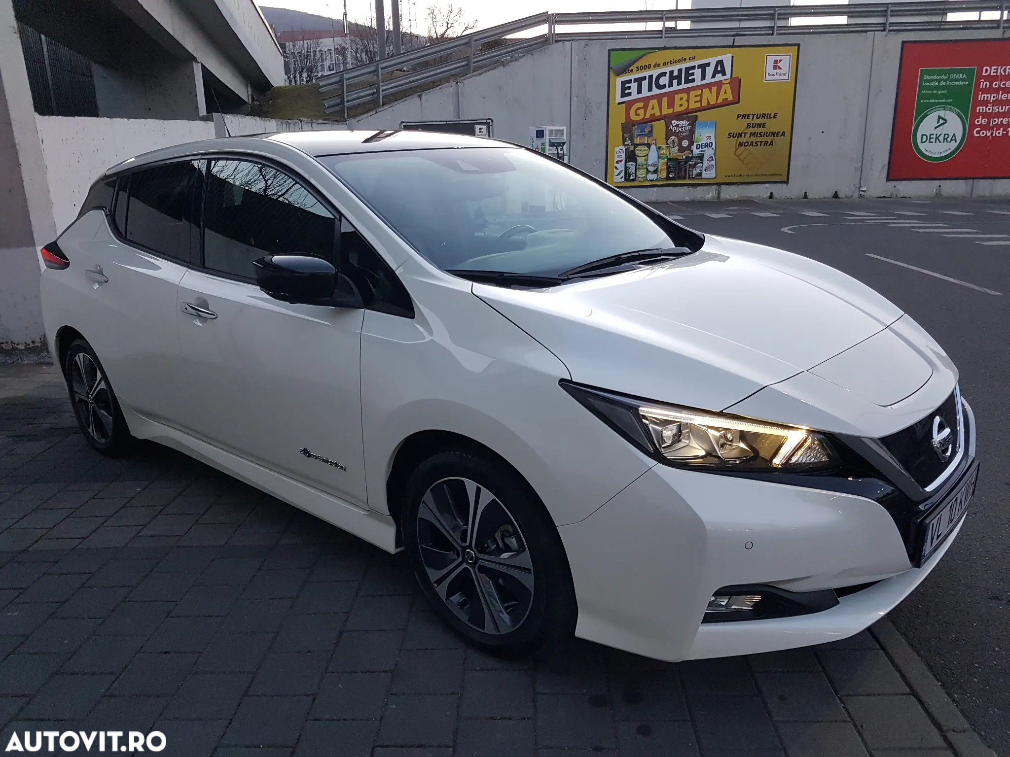 Nissan LEAF Tekna - 7