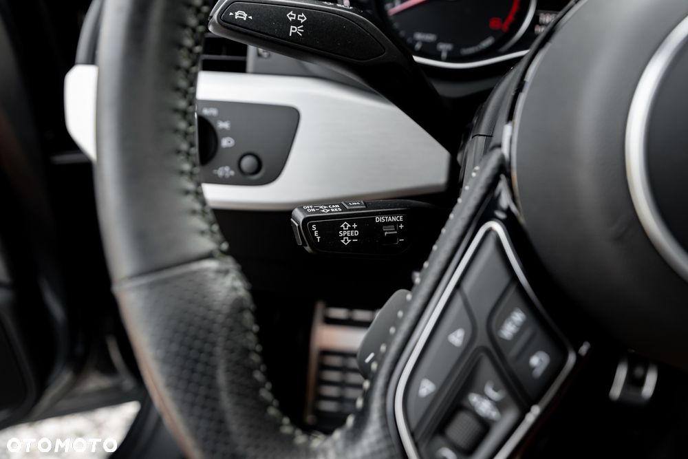 Audi A4 Avant 40 TDI quattro S tronic S line - 30
