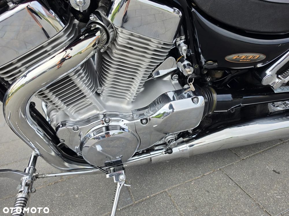 Suzuki Intruder - 21