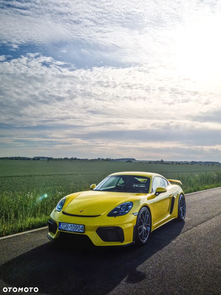 Porsche 718 Cayman GT4 - 2
