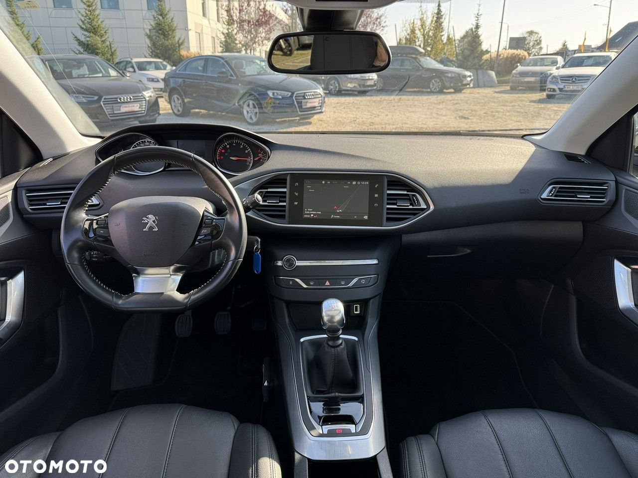 Peugeot 308 1.2 PureTech Business Line S&S - 21