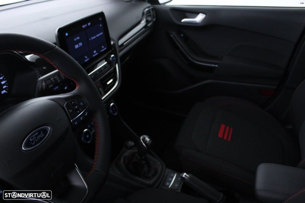 Ford Fiesta 1.0 EcoBoost ST-Line - 32