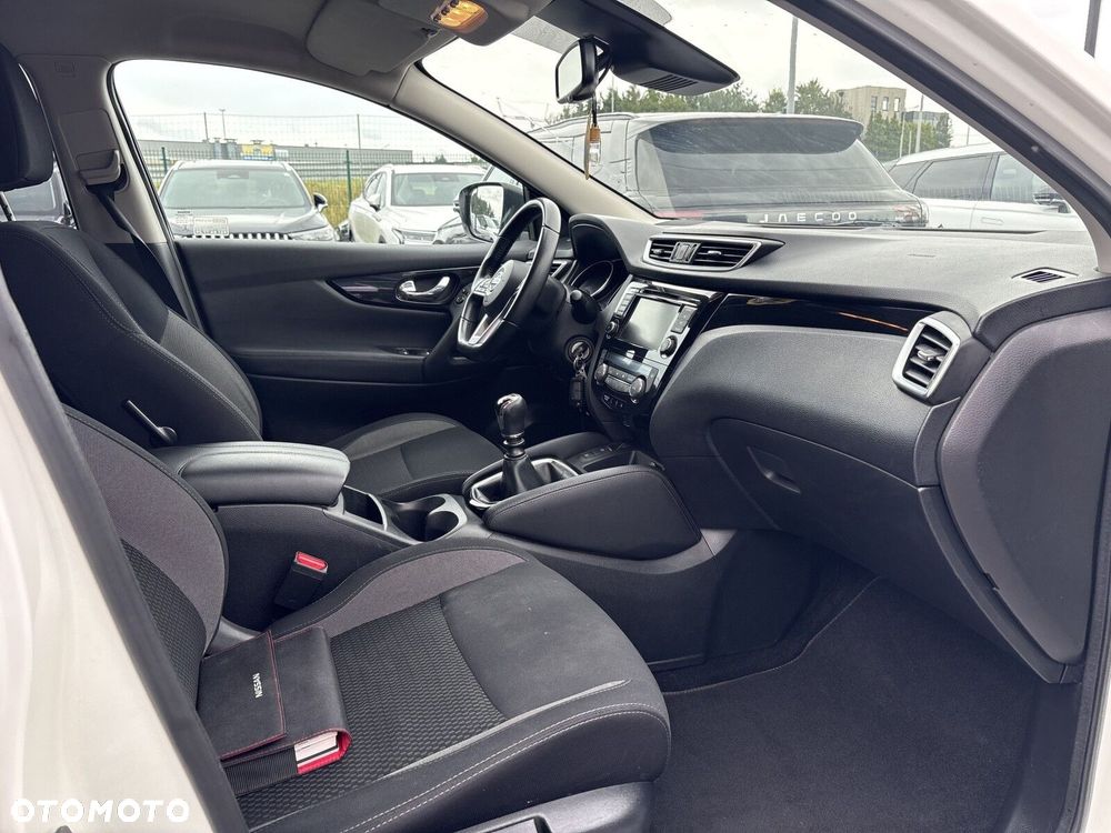 Nissan Qashqai 1.3 DIG-T Acenta - 22