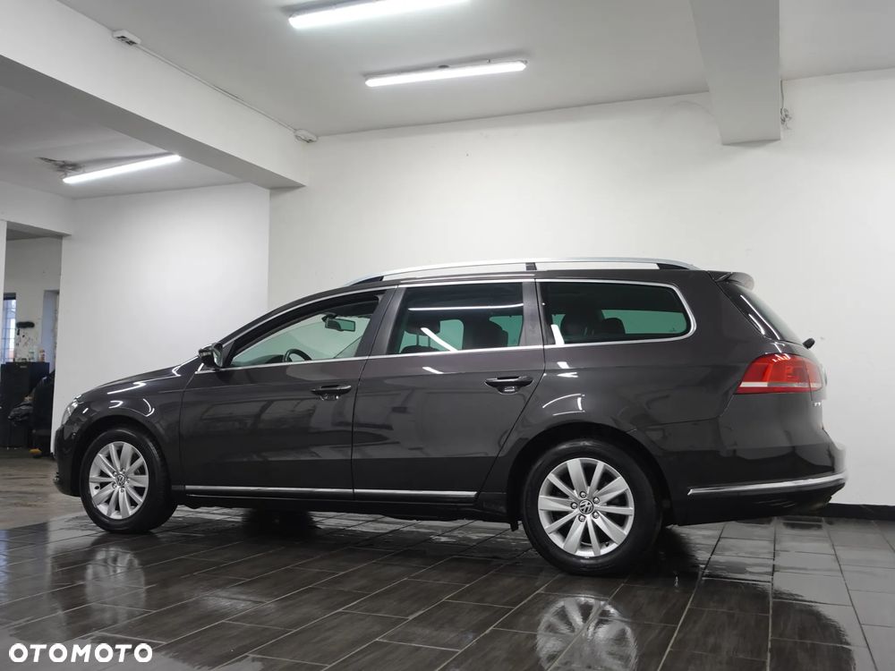 Volkswagen Passat 2.0 Blue TDI SCR Highline - 6