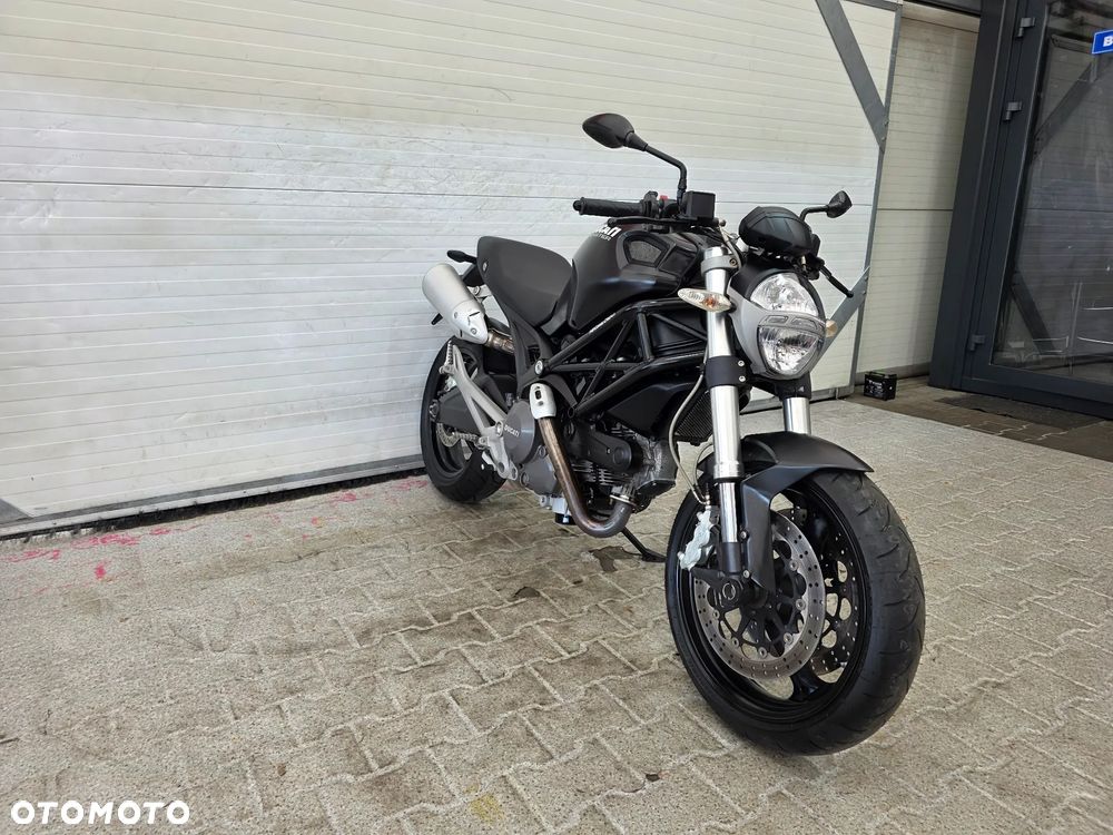 Ducati Monster - 4