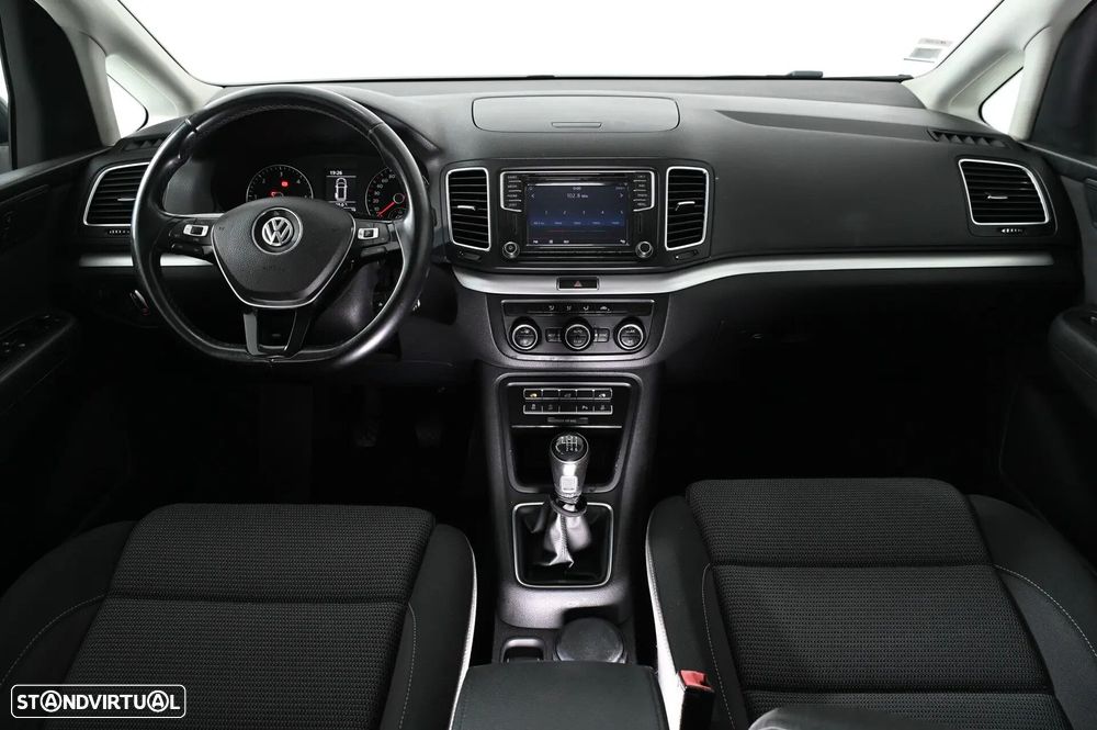 VW Sharan 2.0 TDI Confortline - 4