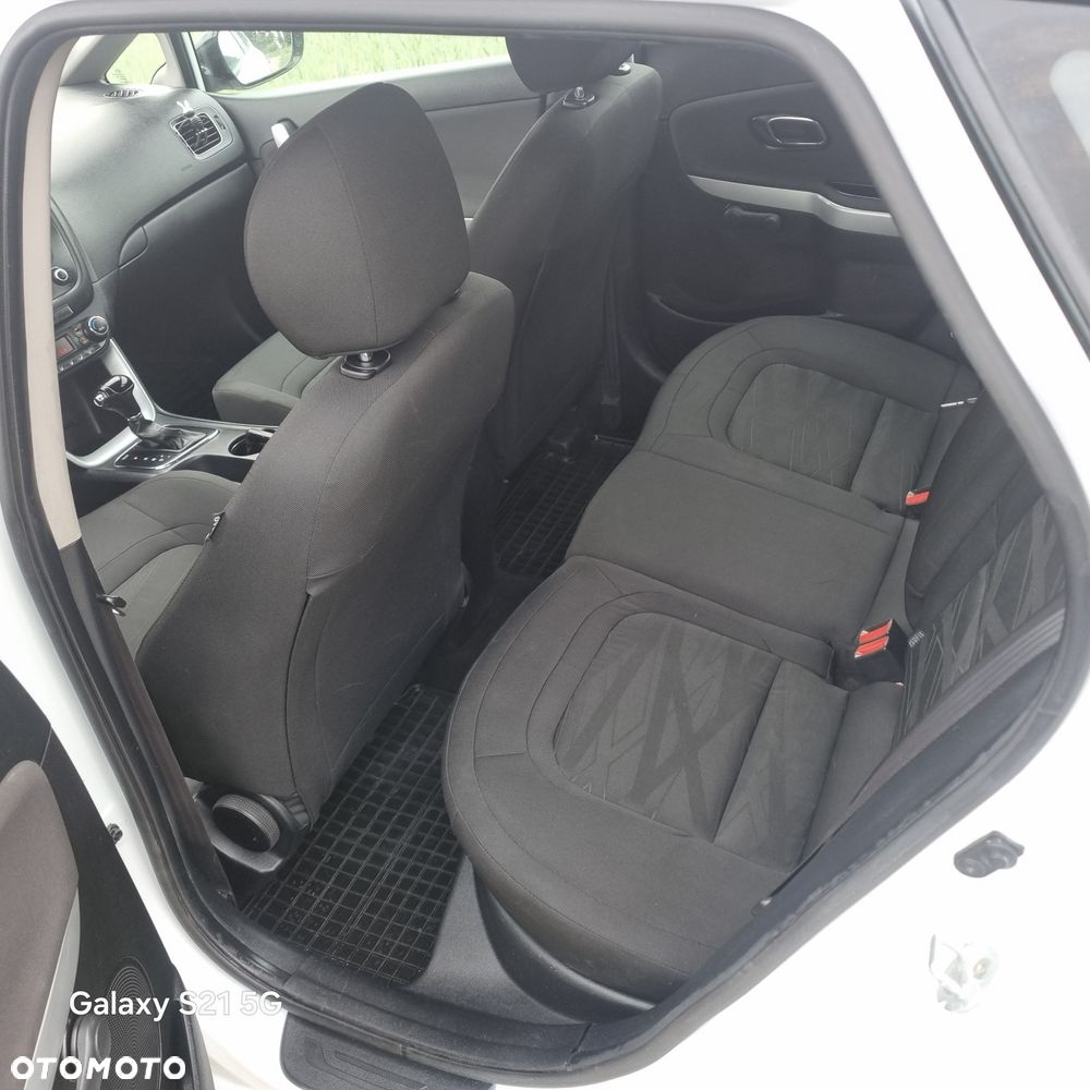 Kia Ceed - 5