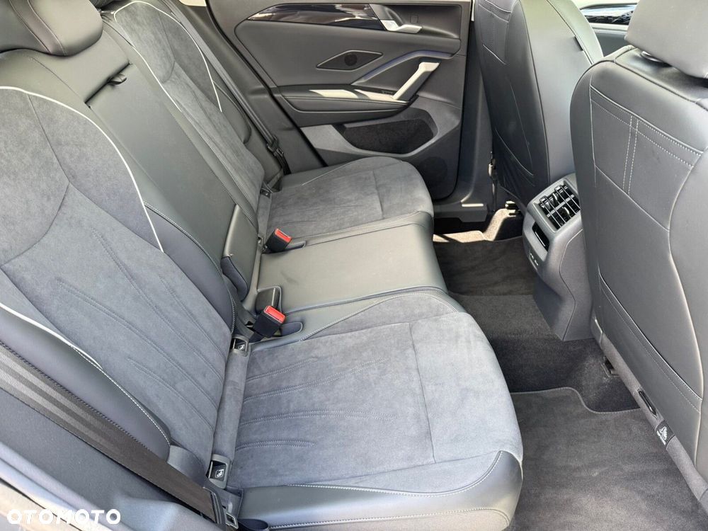 Volkswagen Tiguan 1.5 eTSI Elegance DSG - 28