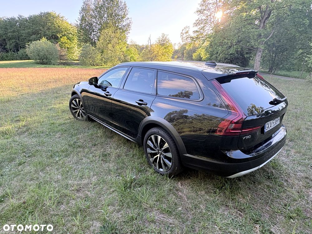 Volvo V90 Cross Country B5 D AWD Pro - 2