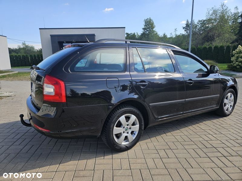 Skoda Octavia 2011 photo 3
