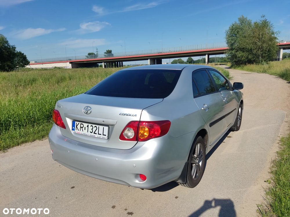 Toyota Corolla 1.33 VVT-i Luna - 3
