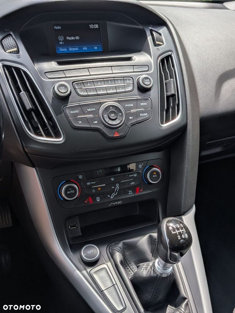 Ford Focus SW - 22