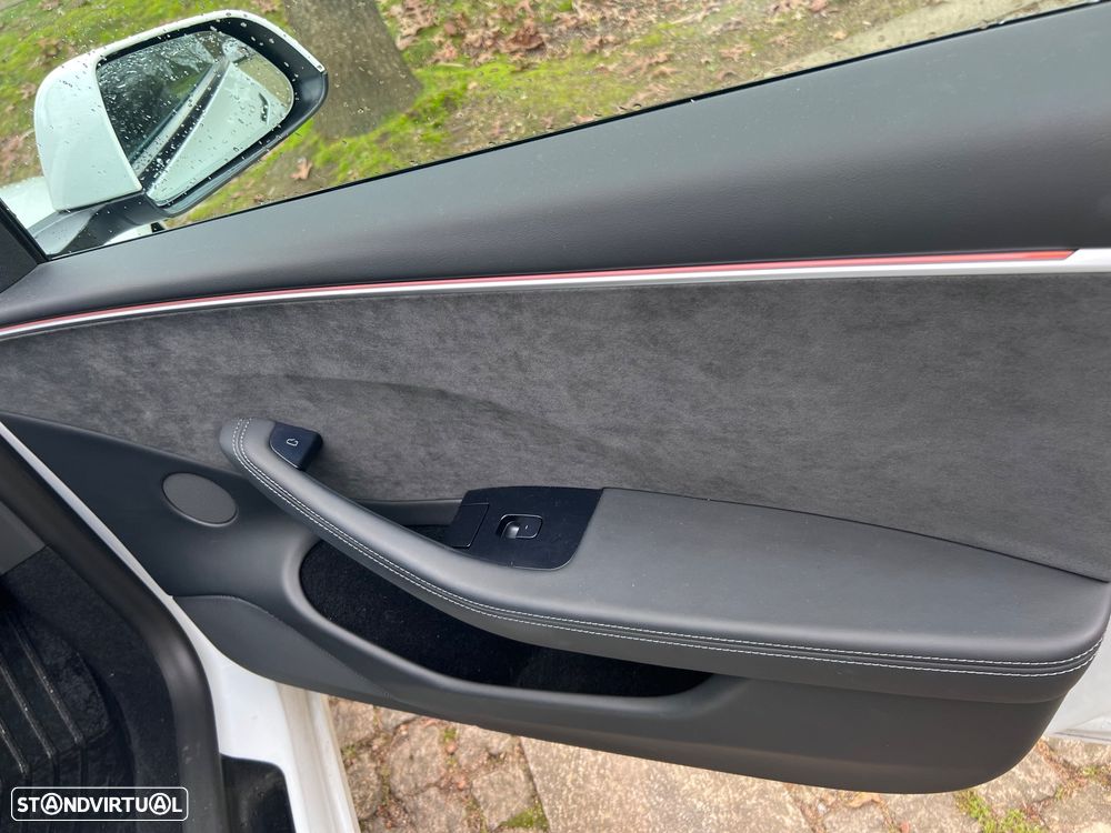 Tesla Model 3 Long Range Tração Integral - 13