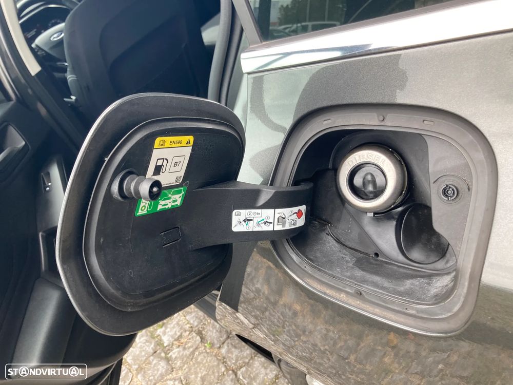 Ford Focus SW 1.5 TDCi Titanium - 17